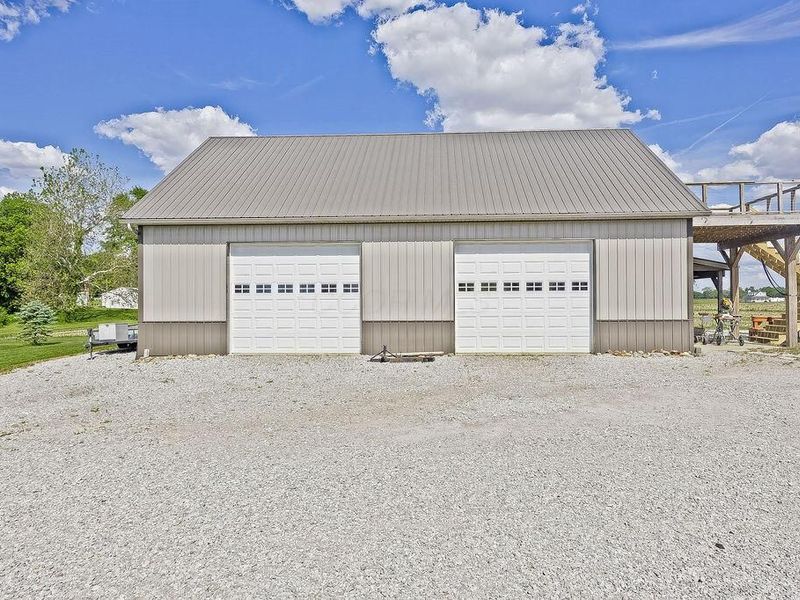 1050 Eckard Road , Centerburg, OH 43011 Photo 2