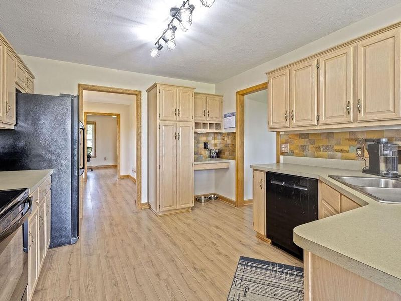 1050 Eckard Road , Centerburg, OH 43011 Photo 7