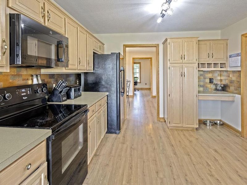 1050 Eckard Road , Centerburg, OH 43011 Photo 8