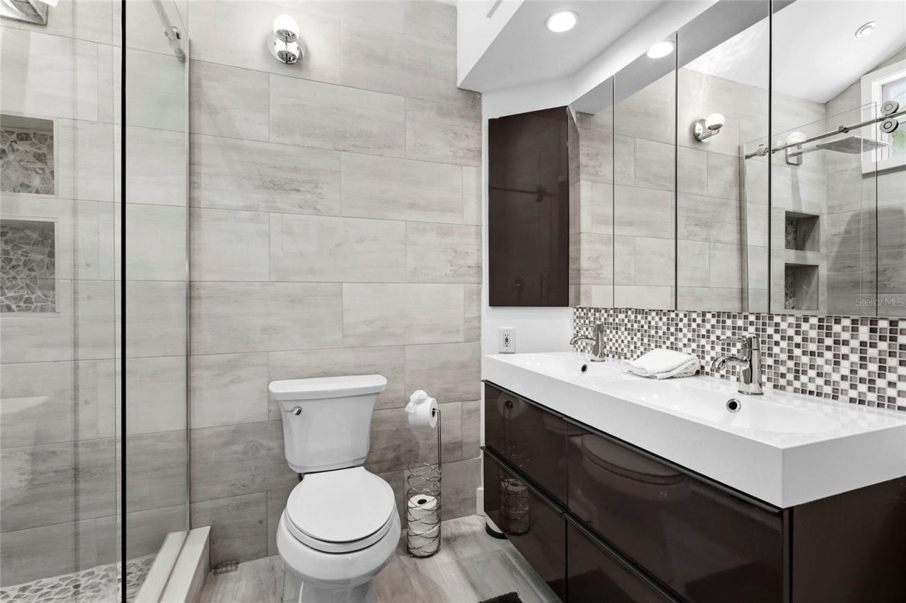 2480 Alameda Avenue, Sarasota, FL 34234 Photo
