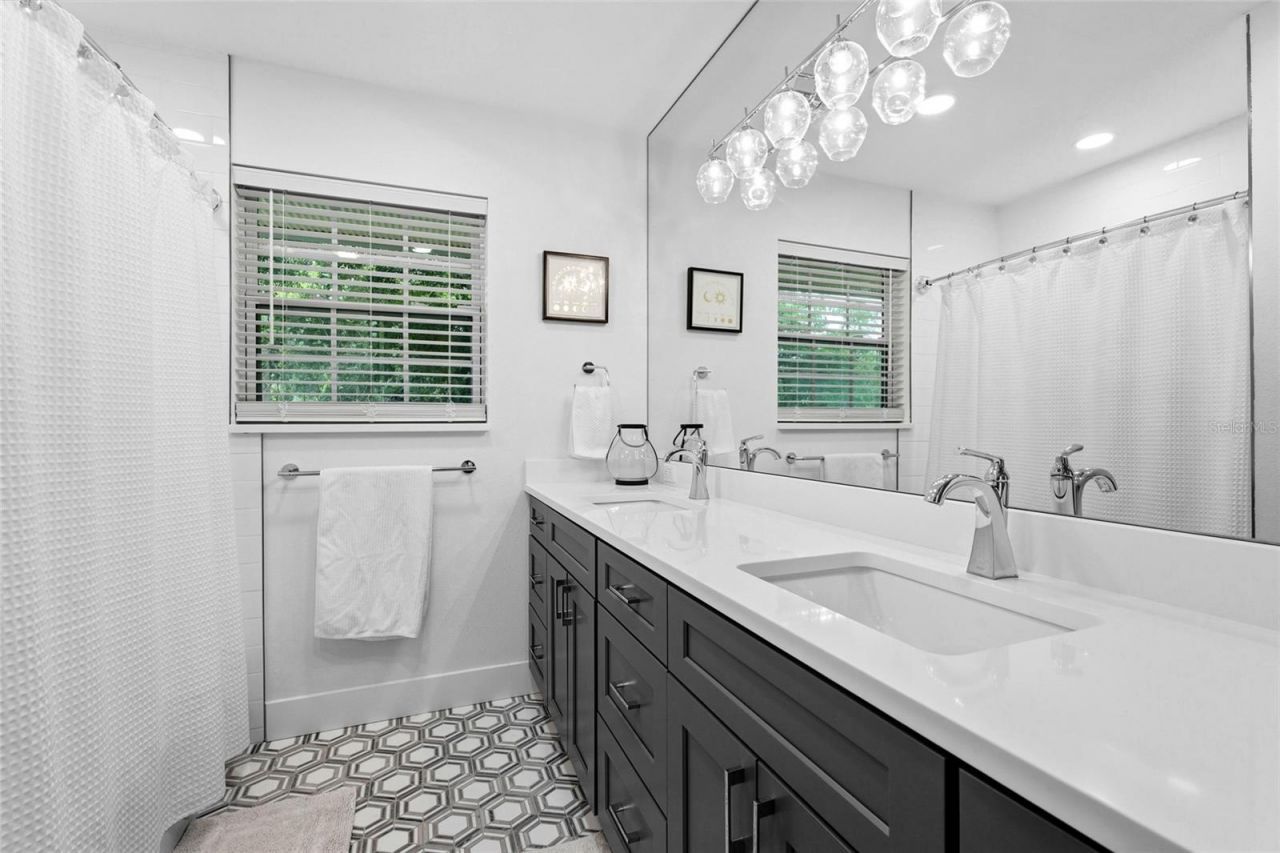 2480 Alameda Avenue, Sarasota, FL 34234 Photo