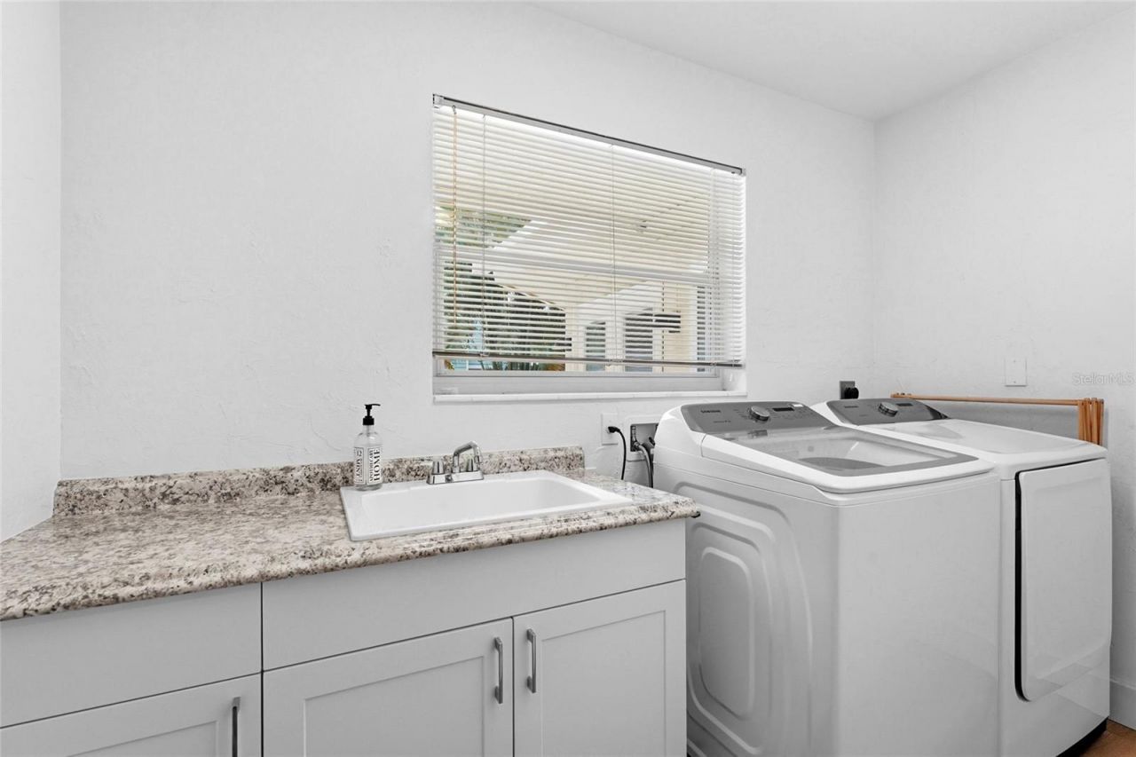 2480 Alameda Avenue, Sarasota, FL 34234 Photo