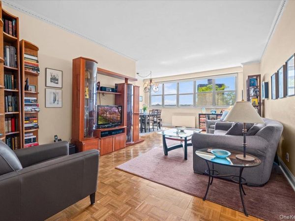 555 Kappock Street, Unit 2T, Bronx, NY 10463
