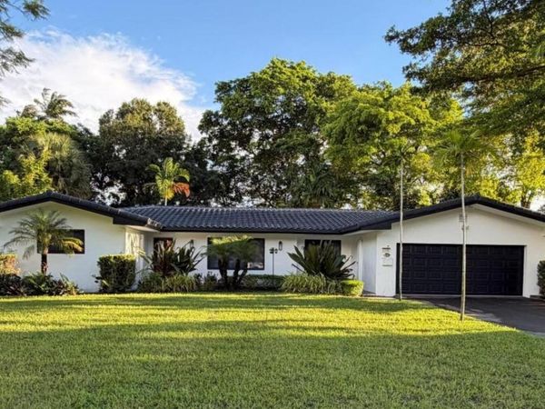 4190 SW 4th Street, Plantation, FL 33317