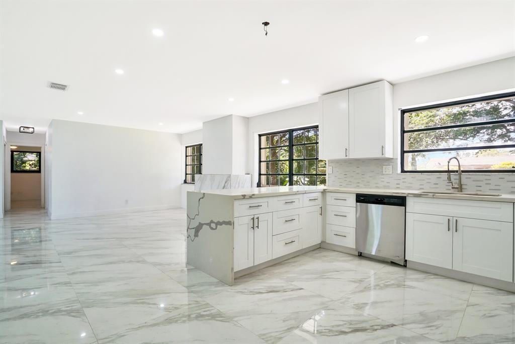 4190 SW 4th Street, Plantation, FL 33317 Photo