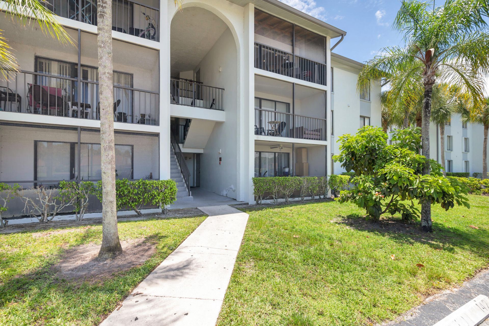 1008 Green Pine Boulevard, Unit H3, West Palm Beach, FL 33409 Photo