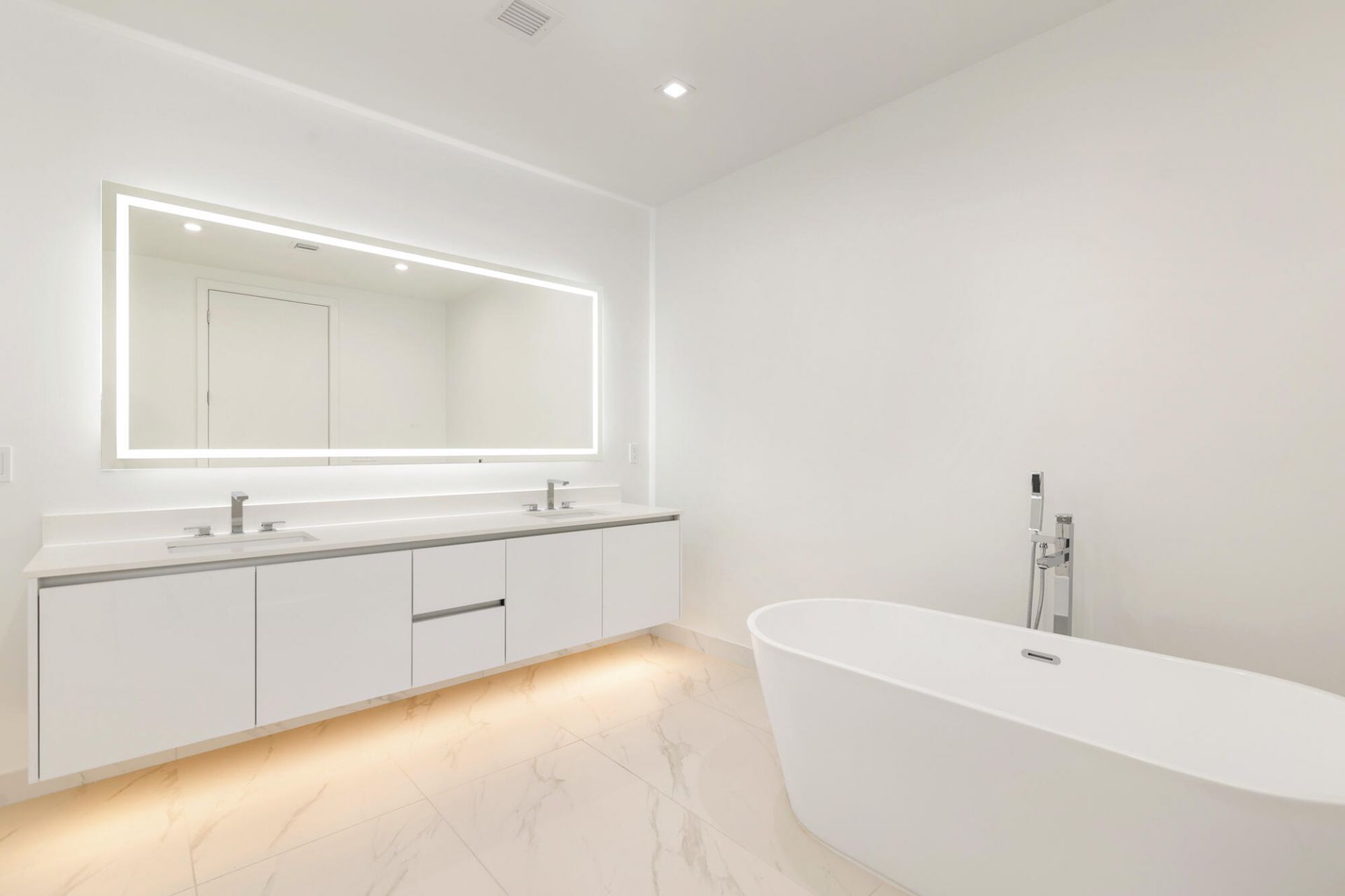 220 Lake Shore Drive, Unit 1809, Lake Park, FL 33403 Photo