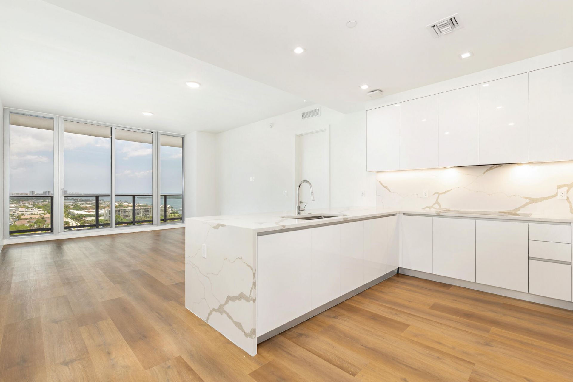 220 Lake Shore Drive, Unit 1809, Lake Park, FL 33403 Photo