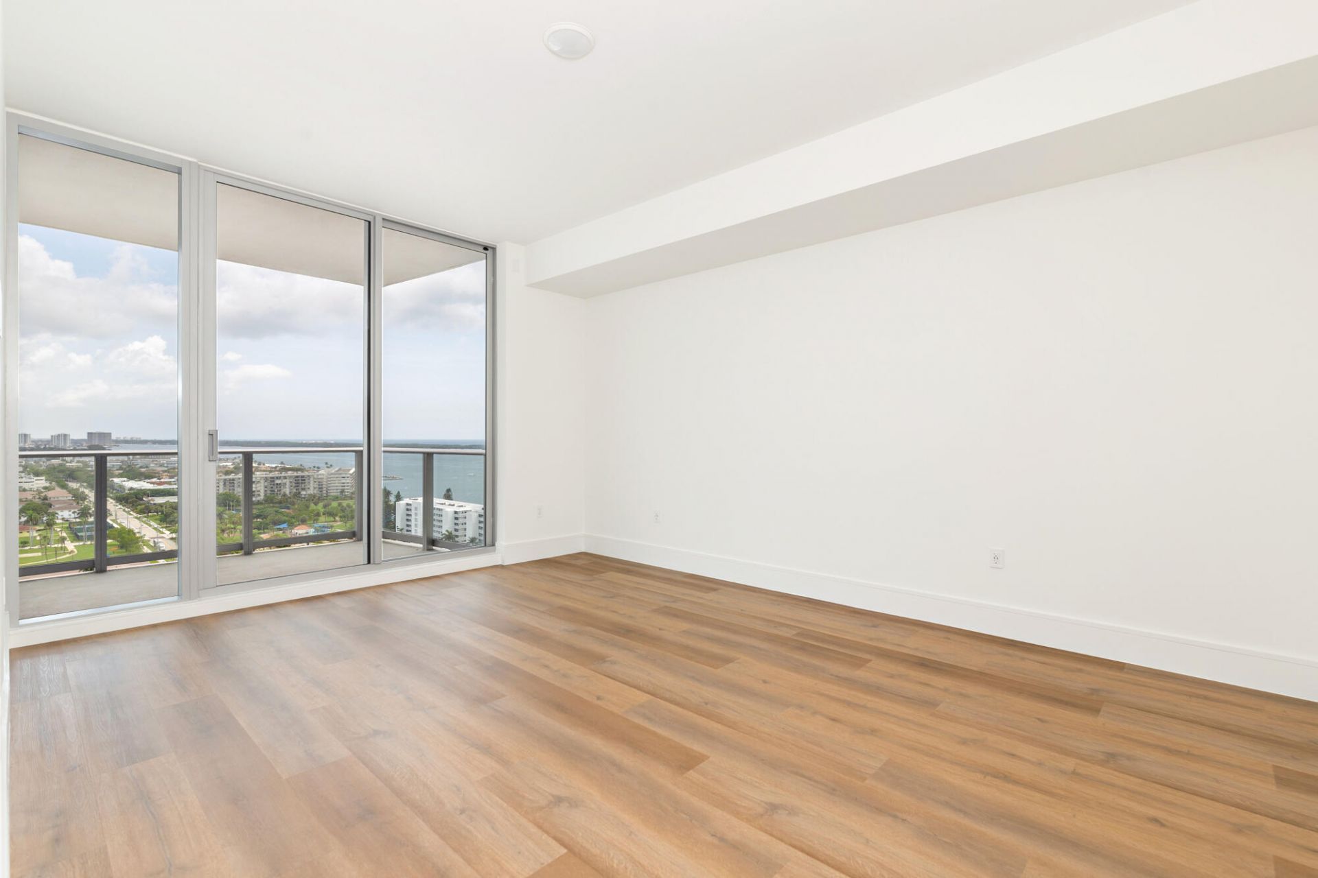 220 Lake Shore Drive, Unit 1809, Lake Park, FL 33403 Photo