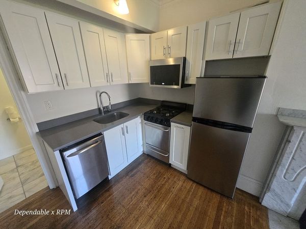 86 Charles St, Unit 10, Boston, MA 02114