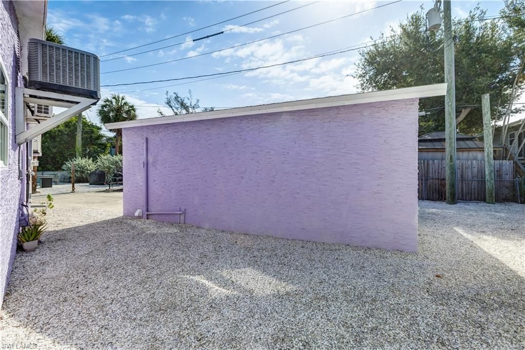 216 Fairweather Ln, Fort Myers Beach, FL 33931 Photo