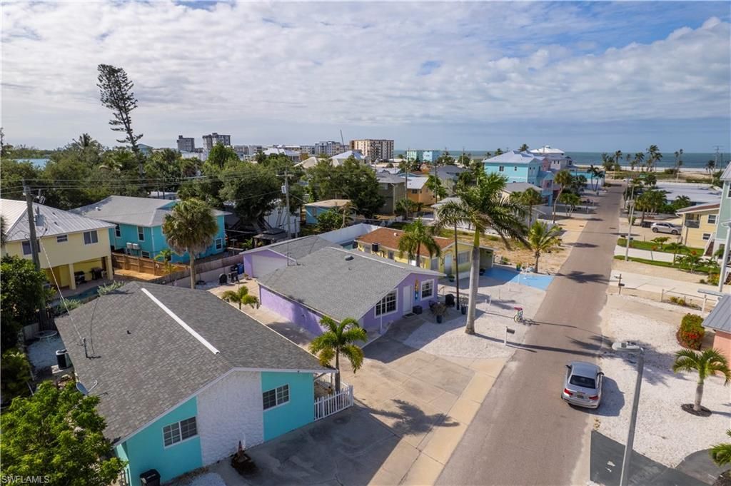 216 Fairweather Ln, Fort Myers Beach, FL 33931 Photo