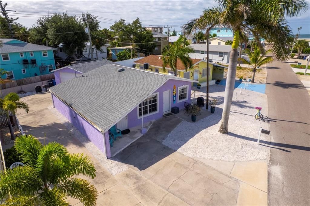 216 Fairweather Ln, Fort Myers Beach, FL 33931 Photo
