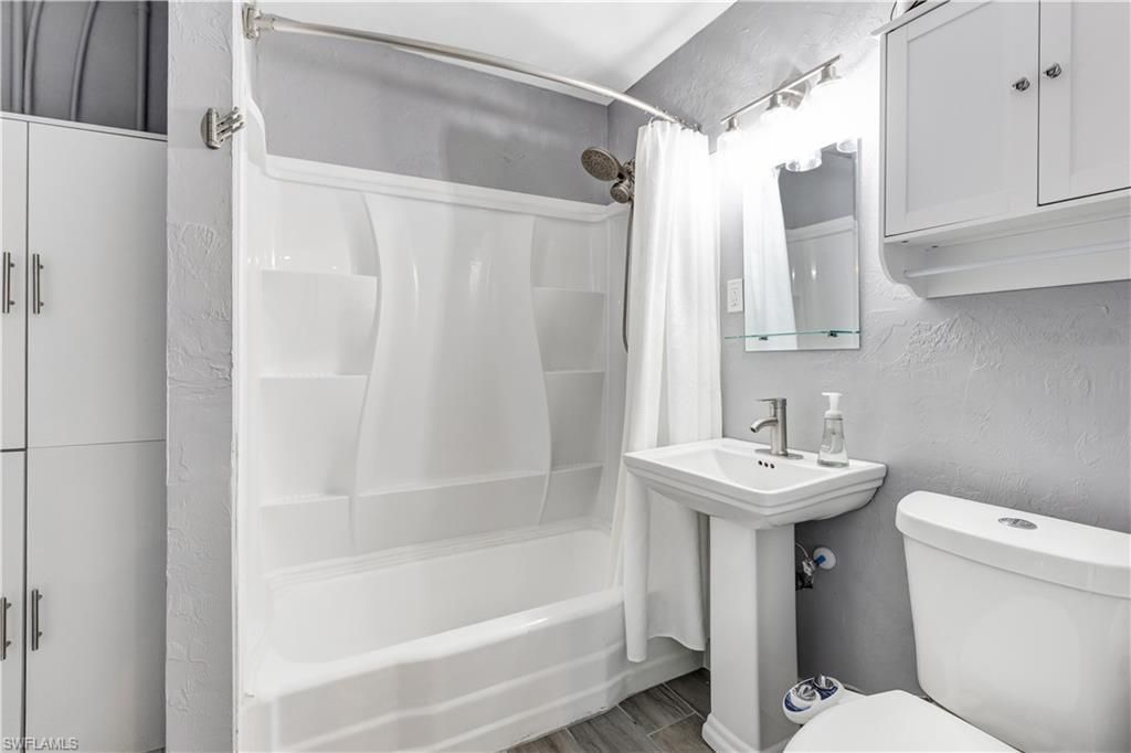 216 Fairweather Ln, Fort Myers Beach, FL 33931 Photo