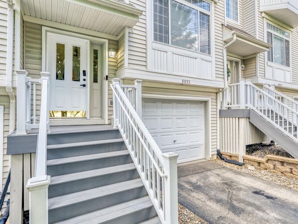 8893 Brunell Way, Unit 2002, Inver Grove Heights, MN 55076