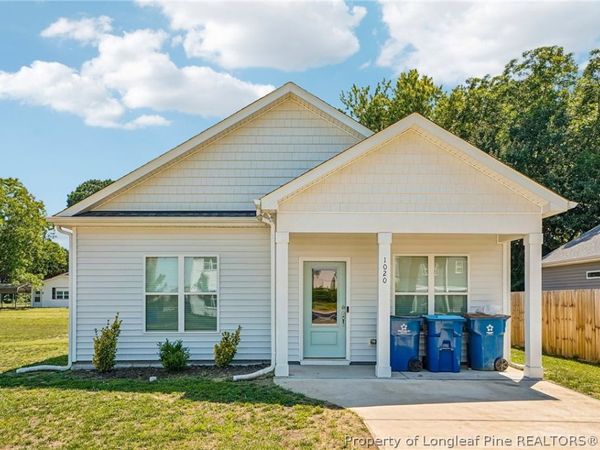 1020 E Harnett Street , Dunn, NC 28334