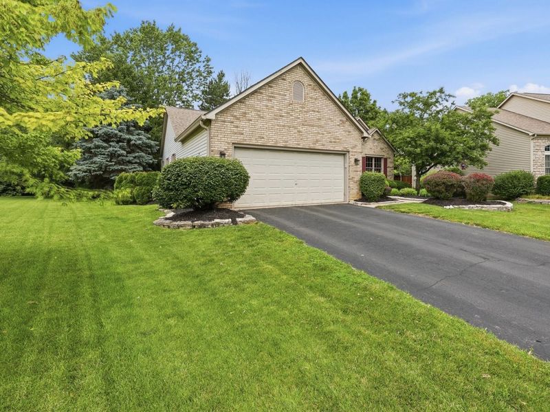 5867 Sandy Rings Lane, Dublin, OH 43016 Photo 2