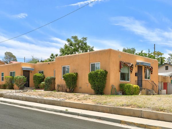 502 Vassar Drive SE, Albuquerque, NM 87106