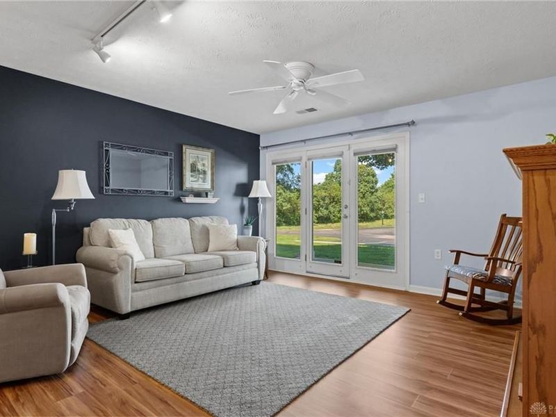 1945 Waterstone Boulevard, Unit 103, Miamisburg, OH 45342 Photo 8