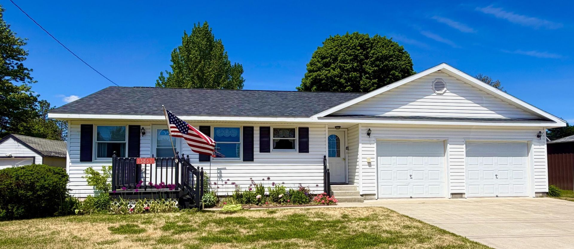 13866 E Willow St, Newberry, MI 49868 Main Photo