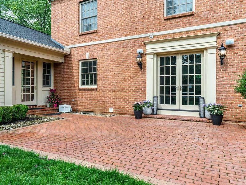 3762 Pembrooke Green E, New Albany, OH 43054 Photo 12