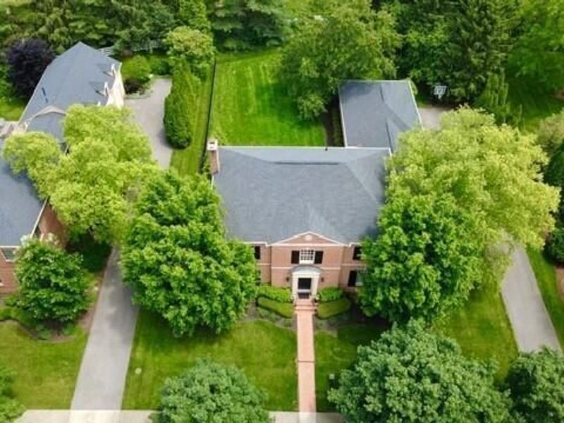 3762 Pembrooke Green E, New Albany, OH 43054 Photo 3