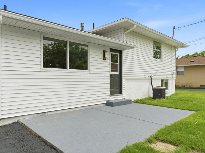 1439 Cranwood Drive , Columbus, OH 43229 Photo 9
