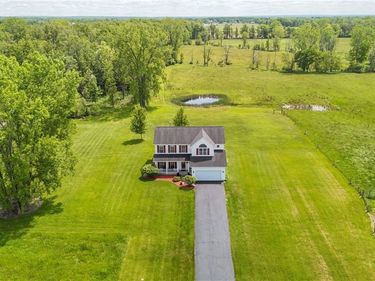 12447 Lesswing Road , Alden, NY 14004