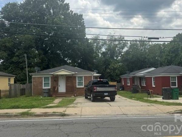 2021 Lasalle Street , Charlotte, NC 28216