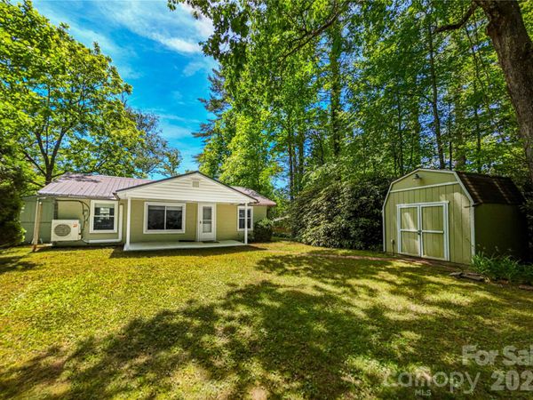 2603 Kim Miller Road , Lake Toxaway, NC 28747