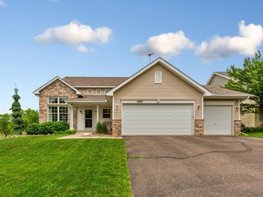1620 Pinnacle Drive, Dundas, MN 55019