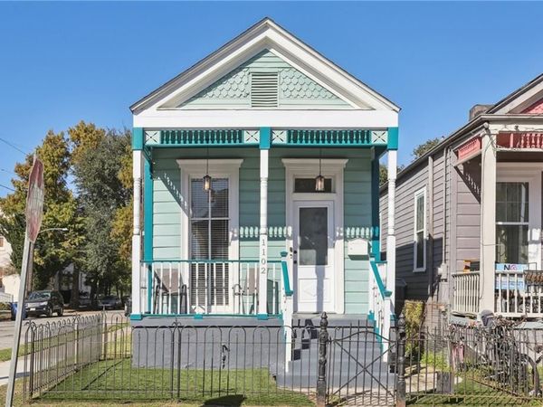 1102 ADAMS Street , New Orleans, LA 70118