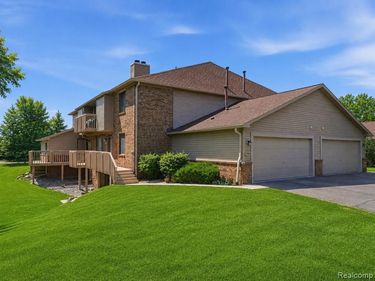 7058 Elmhurst, West Bloomfield Twp, MI 48322
