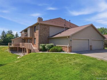 7058 Elmhurst, West Bloomfield Twp, MI 48322
