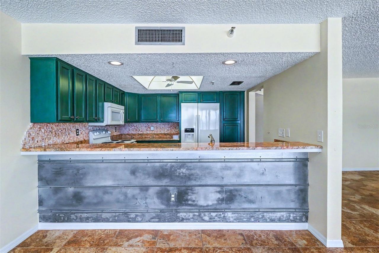 420 Gulf Boulevard, Unit 202, Indian Rocks Beach, FL 33785 Photo