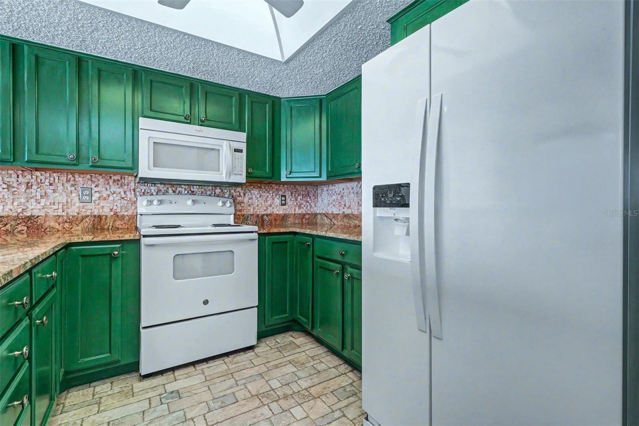 420 Gulf Boulevard, Unit 202, Indian Rocks Beach, FL 33785 Photo