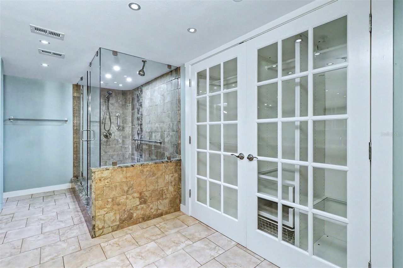 420 Gulf Boulevard, Unit 202, Indian Rocks Beach, FL 33785 Photo