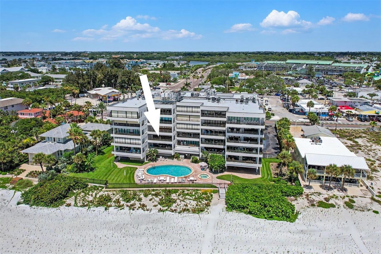 420 Gulf Boulevard, Unit 202, Indian Rocks Beach, FL 33785 Photo