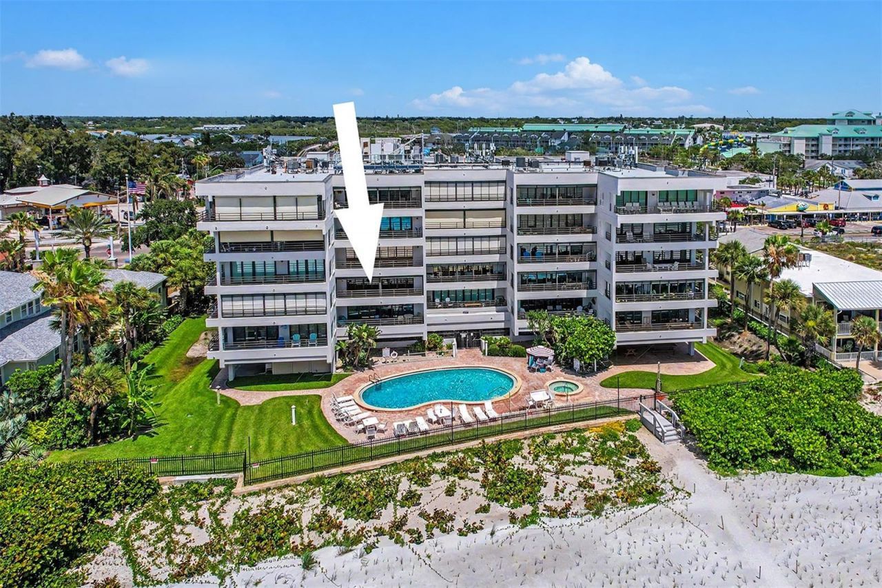 420 Gulf Boulevard, Unit 202, Indian Rocks Beach, FL 33785 Photo