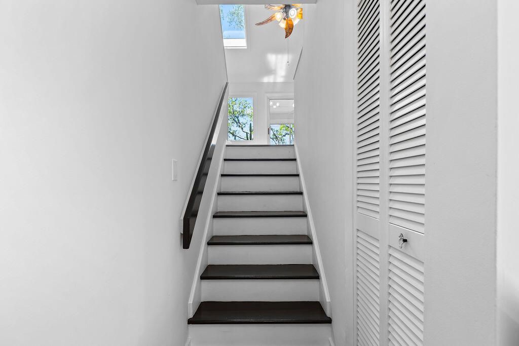 1721 Live Oak Park Photo 29