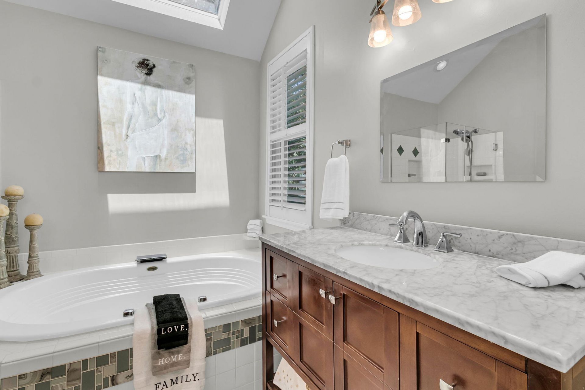2052 Prospect Hill Drive Photo 22