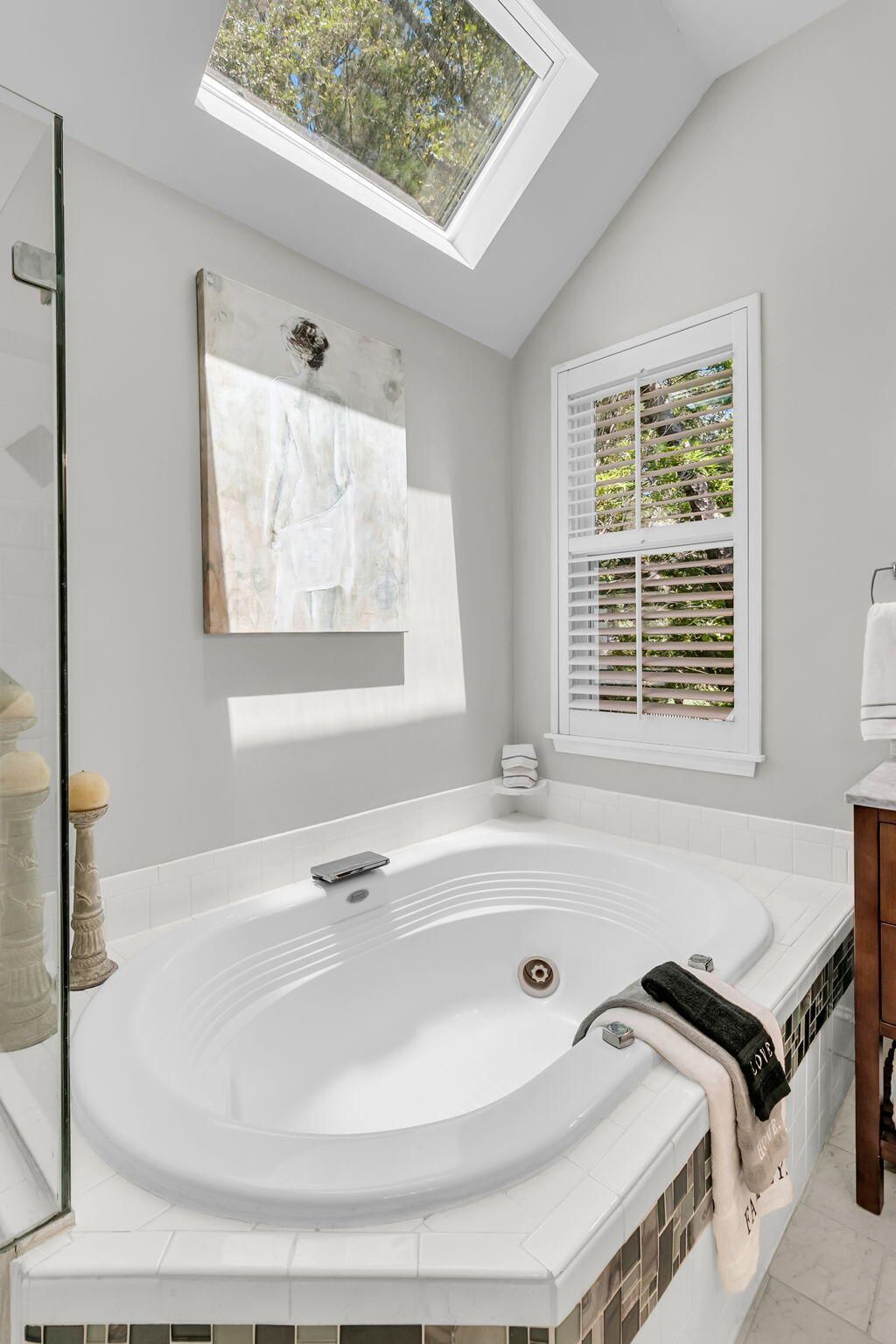2052 Prospect Hill Drive Photo 25