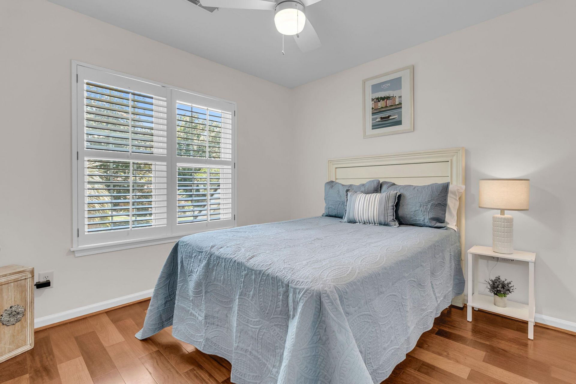 2052 Prospect Hill Drive Photo 27