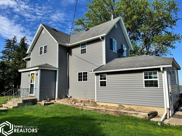 2107 Erickson Avenue, Webster City, IA 50595