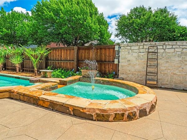 2007 Hunter Place Court, Arlington, TX 76006
