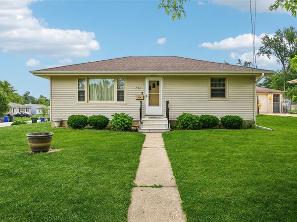 467 18th Street NW, Cedar Rapids, IA 52405