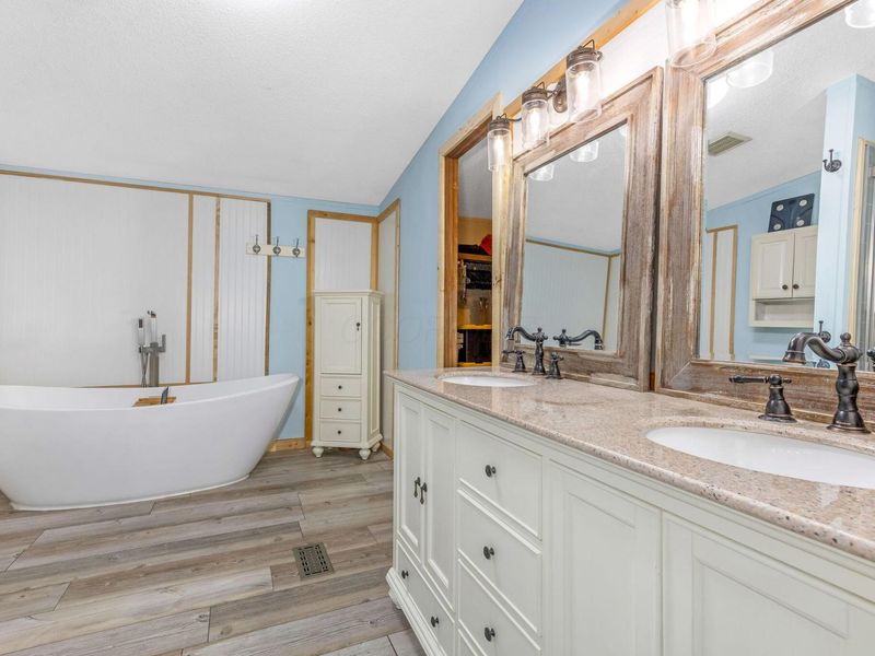 5080 Canal Road NE, Pleasantville, OH 43148 Photo 35