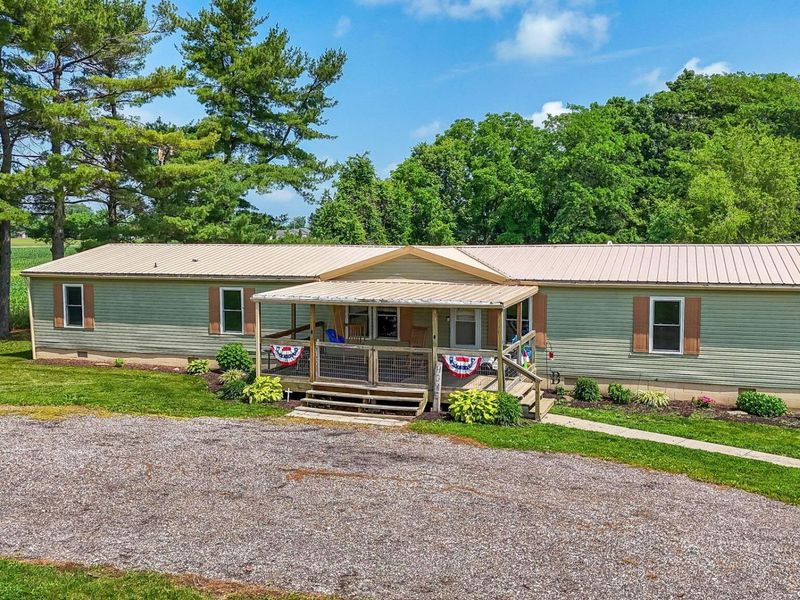 5080 Canal Road NE, Pleasantville, OH 43148 Photo 4