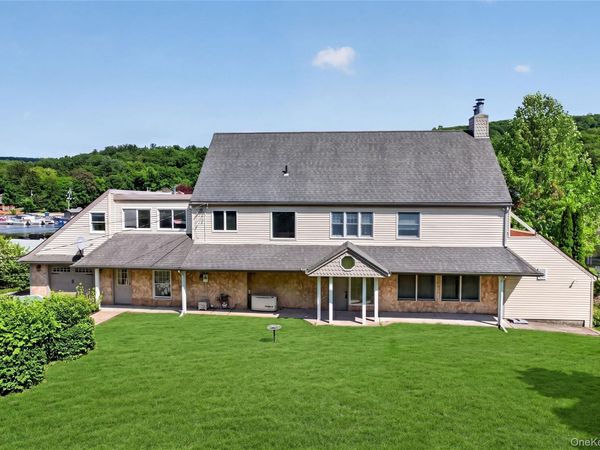 2 Grove Avenue , Greenwood Lake, NY 10925