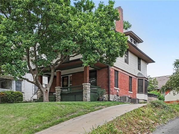 3727 Pennsylvania Avenue, Kansas City, MO 64111